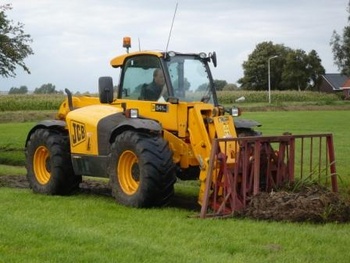 JCB vereiker